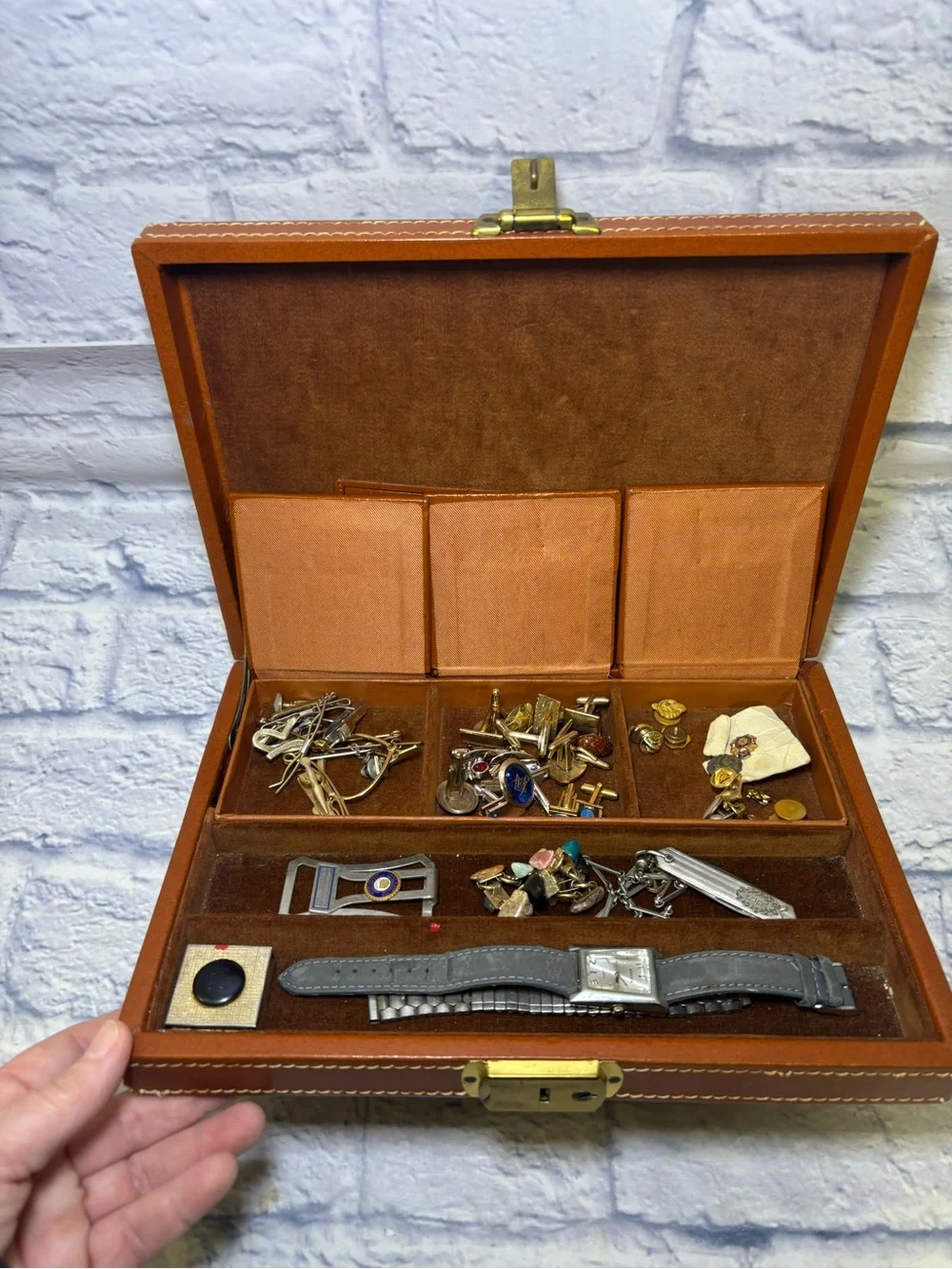 Mid century jewelry box with all the jewelry seen in pictures. Cuff links, tie